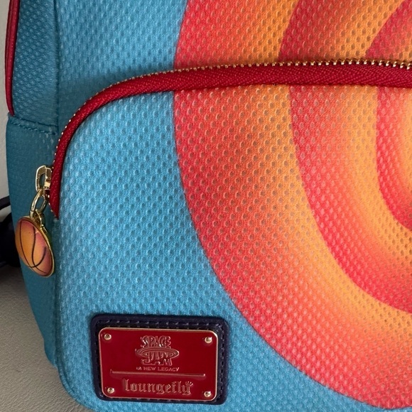 47. Loungefly Space Jam Tune Squad Bugs Womens Double Strap Shoulder Bag main image 9